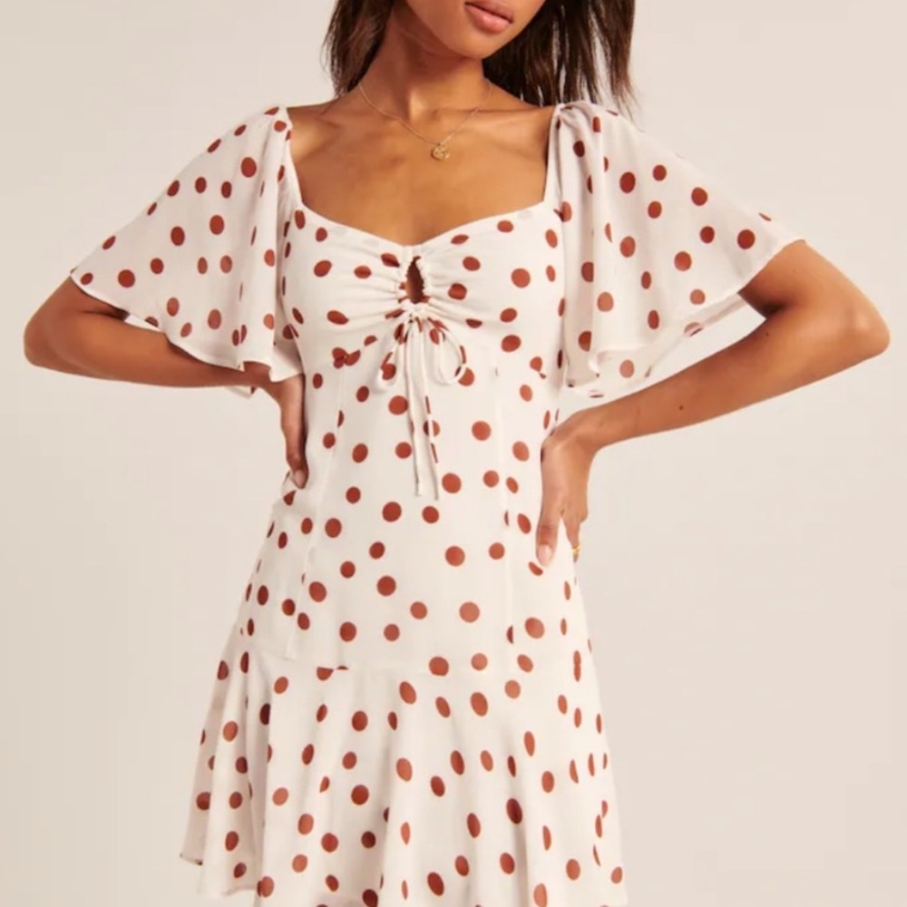 Abercrombie Polka Dot Flutter Sleeve Dress